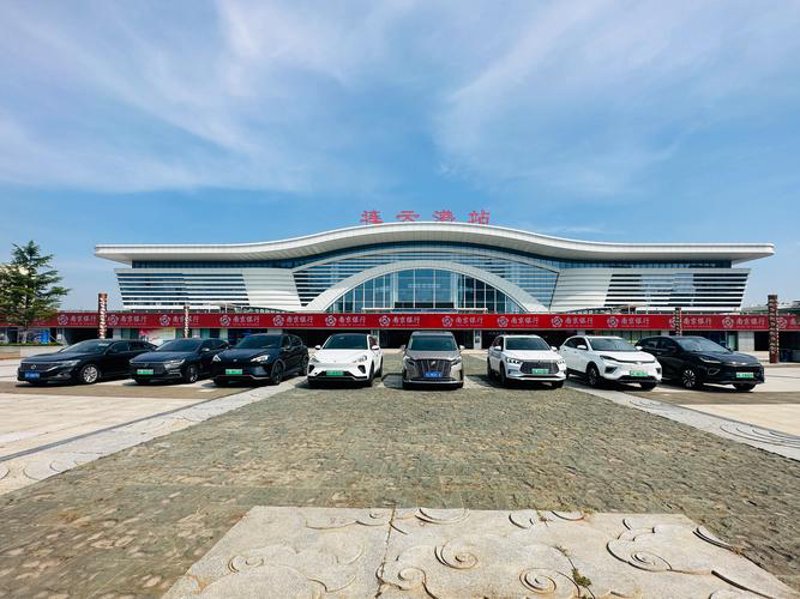 上海汽车租赁市场：新兴力量与传统竞争者之间的博弈